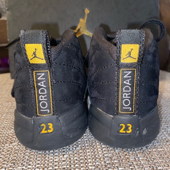 Kids Jordan 12 black taxi size 6c - Picture 6 of 7